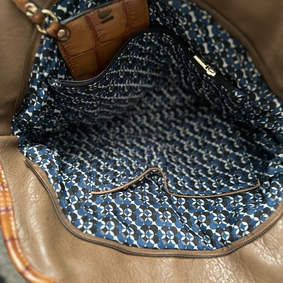 Wilson Leather Handbag - Picture 3 of 3